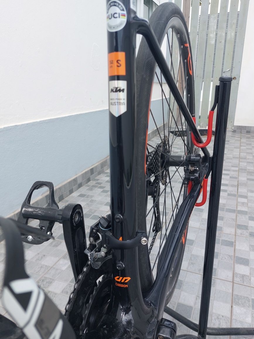 Bicicleta de Estrada Ktm