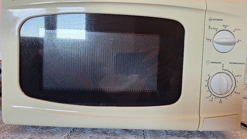 Vendo  microondas