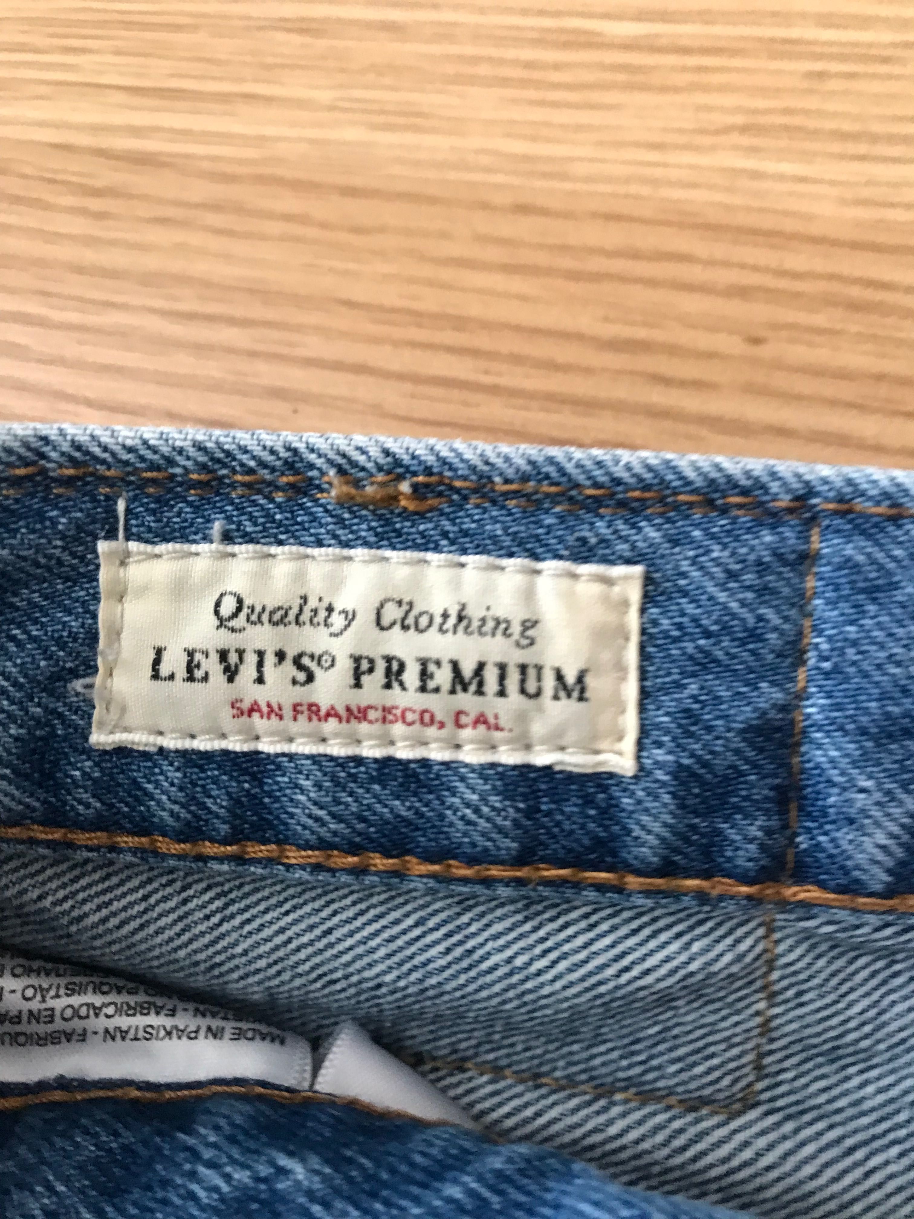 Spodenki jeansowe Levis, r.30