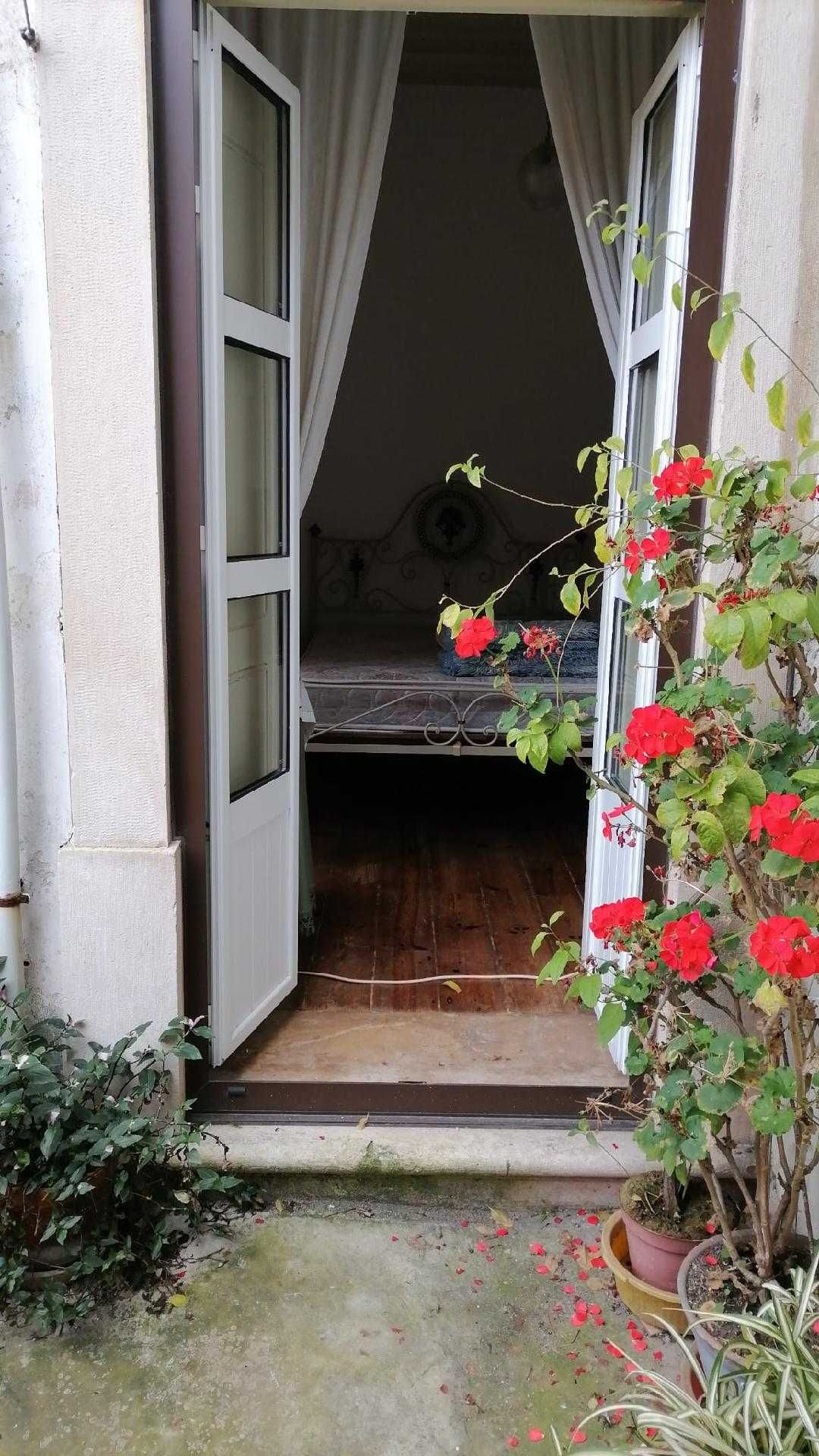 Quartos para meninas estudantes perto da Fac. de Psicologia em Coimbra