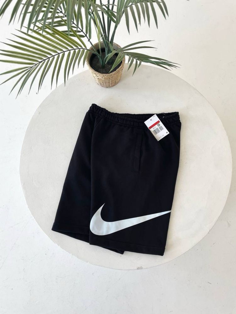 Шорти Nike оригінал нові з лого та бірками С-ХЛ розмір
