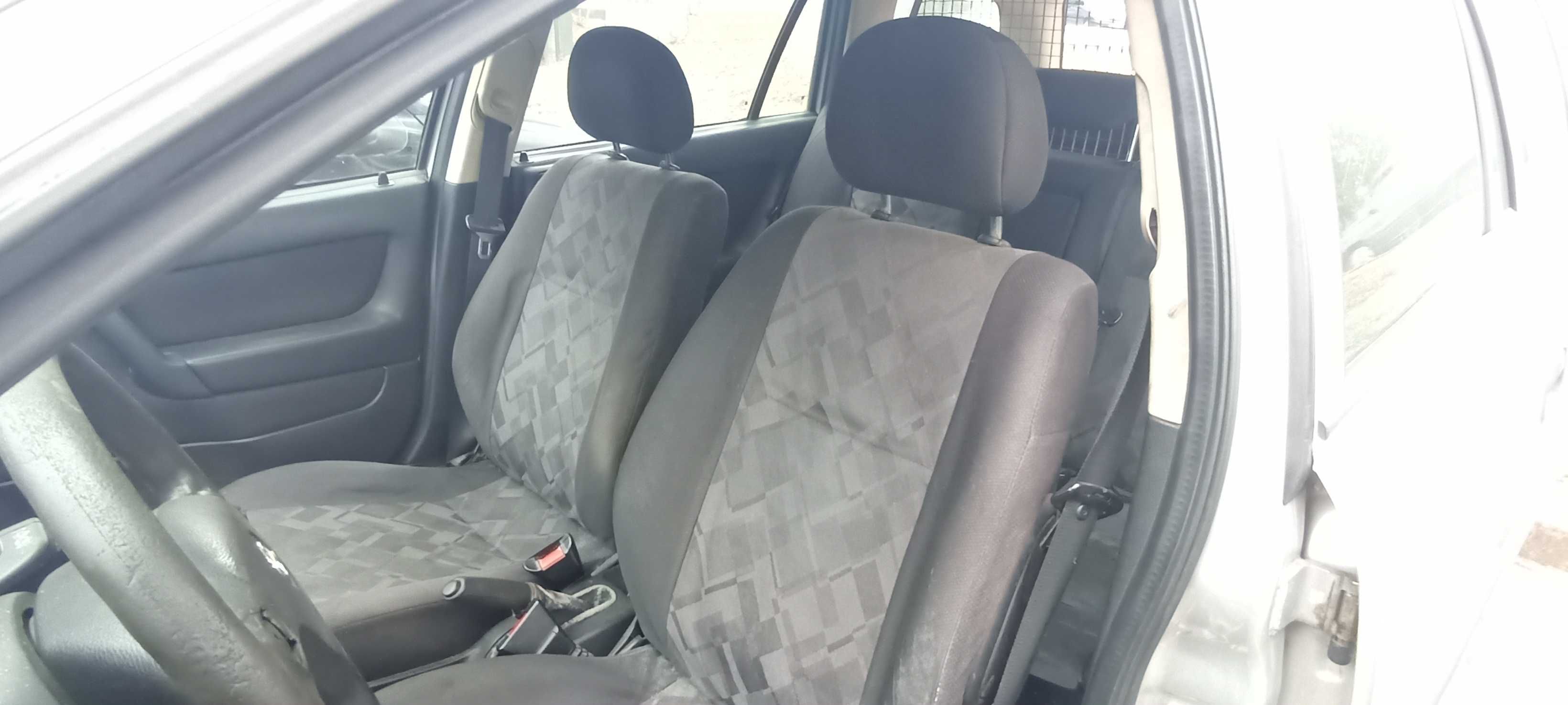 Opel Astra / motor parcialmente desmontado