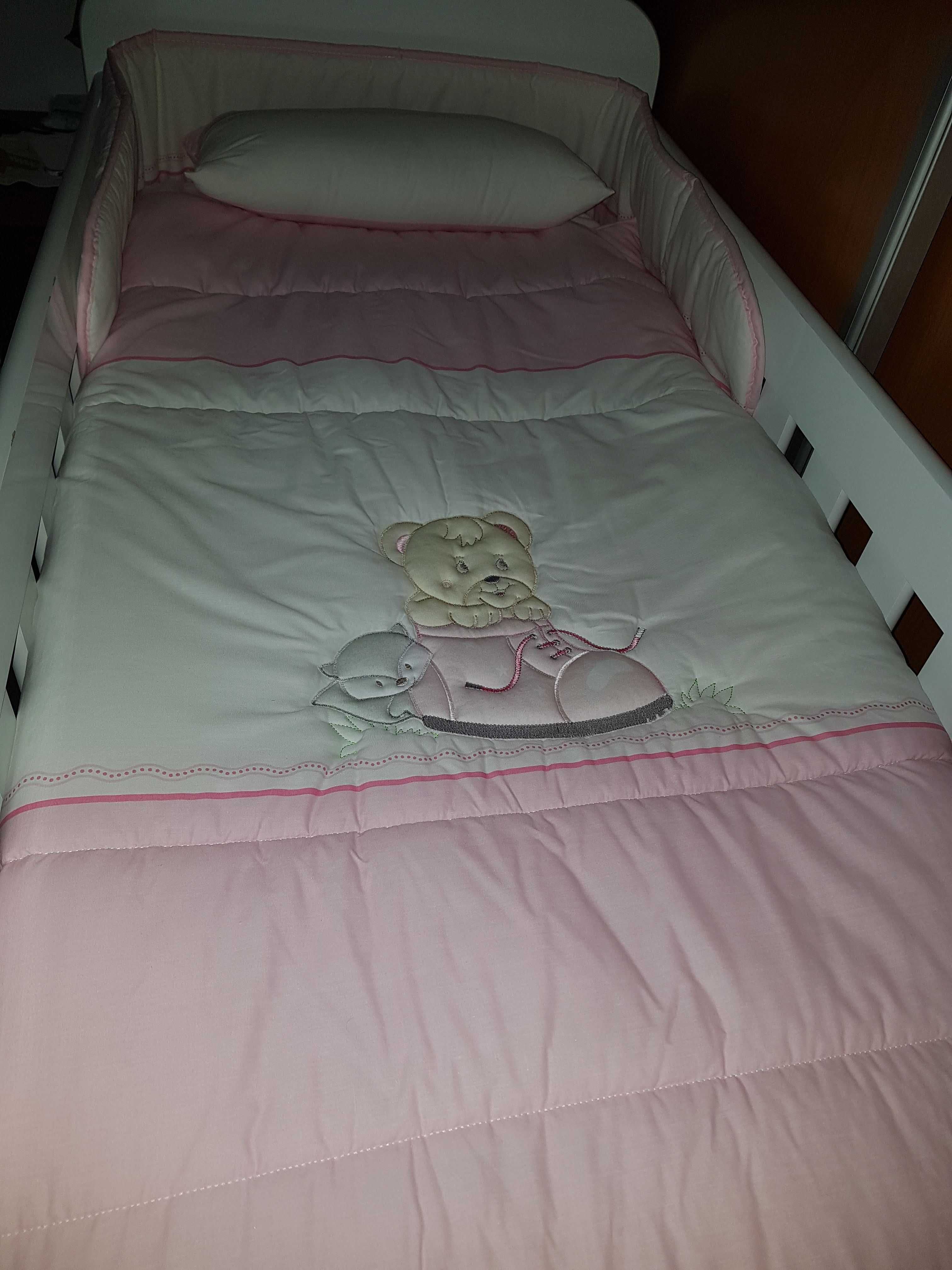 Caminha de bebe branco lacado