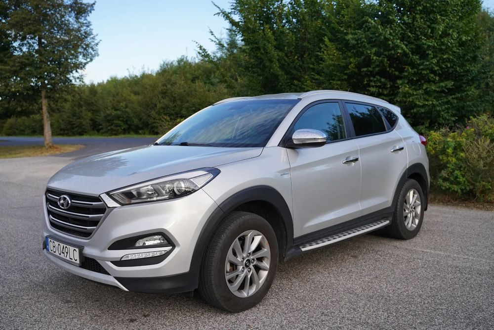 Hyundai Tucson Hyundai Tucson 2016 – benzyna – srebrny – stan bardzo dobry