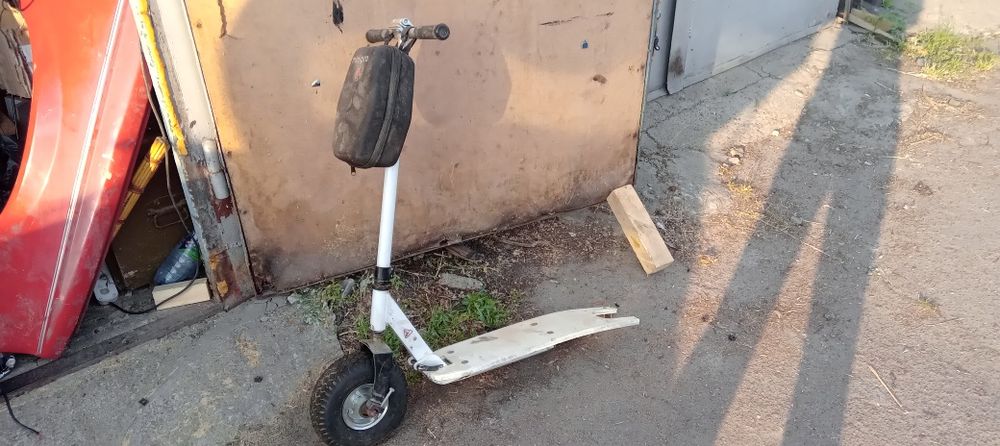 Електросамокат запчасти