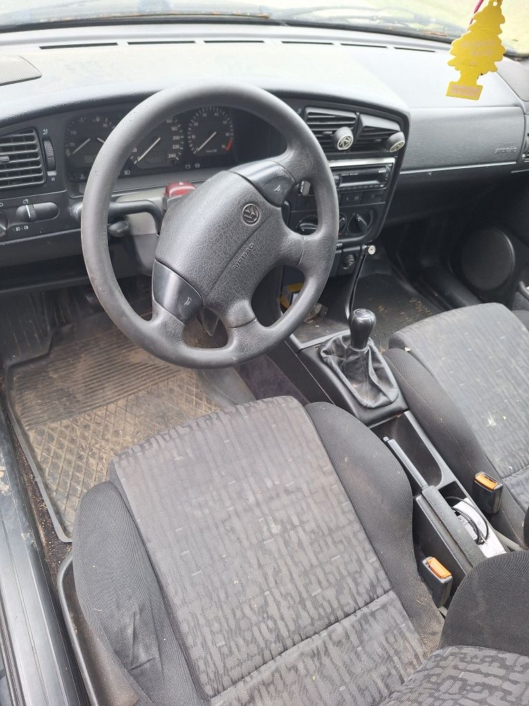 Passat b4 1.6 lpg kombi 1996
