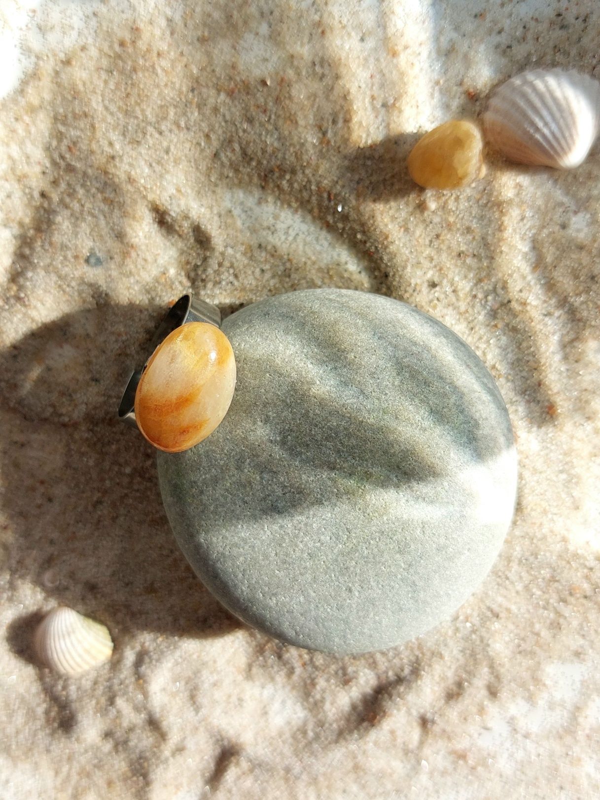 Pierścionek z morskim kamieniem