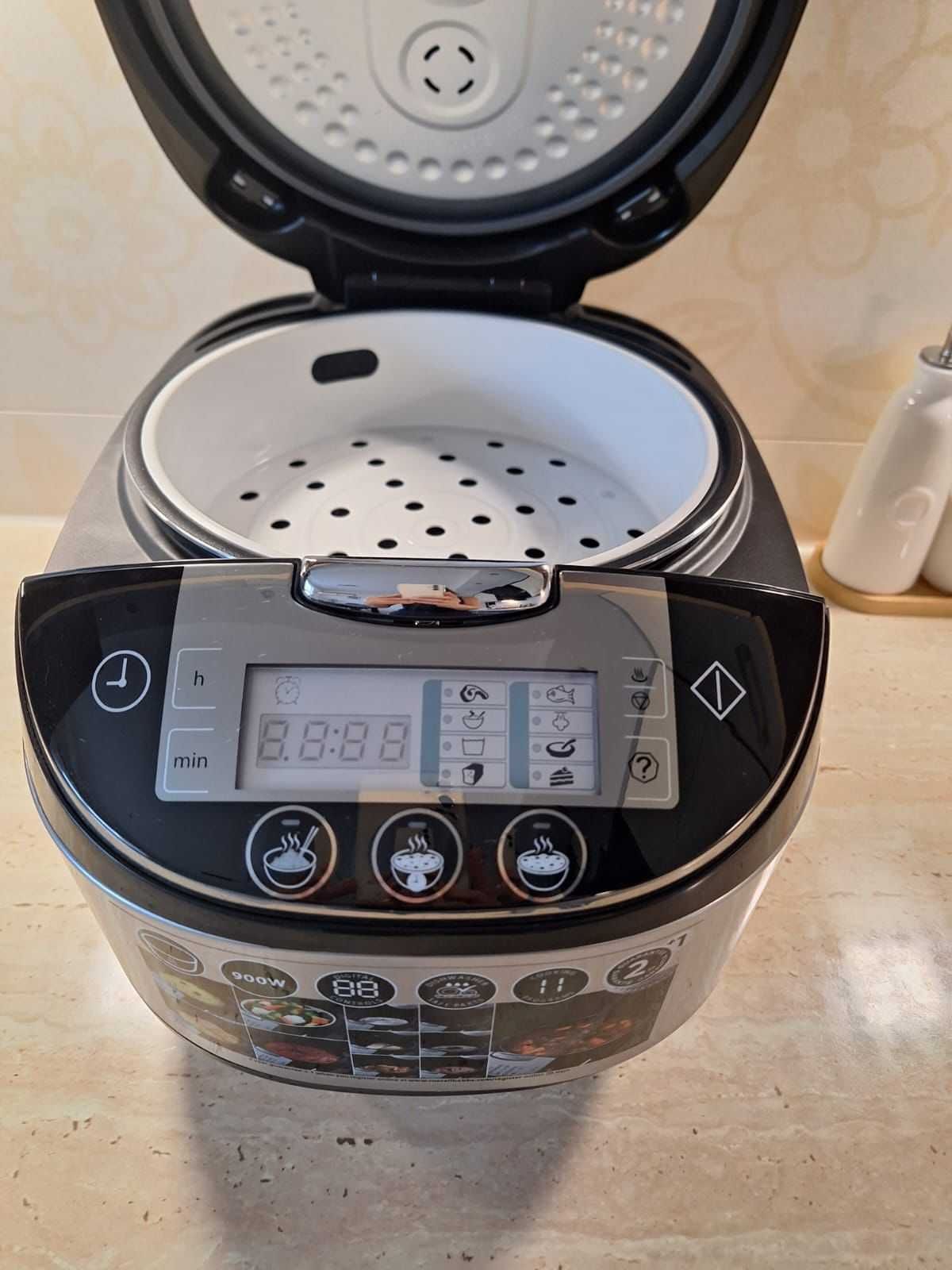 Multicooker Russell Hobbs CookHome