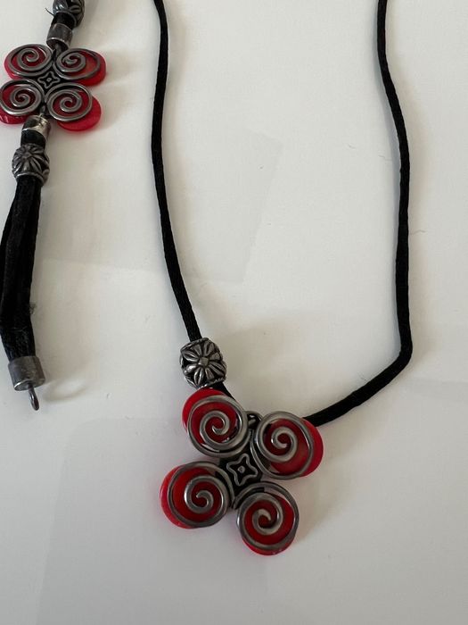 Piękny, spójny zestaw biżuterii – kolczyki, bransoletka i naszyjnik