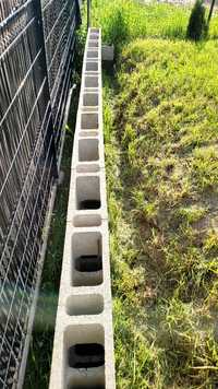 Pustak betonowy szalunkowy do ogrodzeń 240x240x500 mm