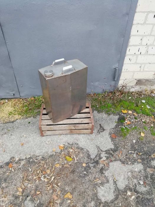 Продам каністру 30л з нержавічої сталі
