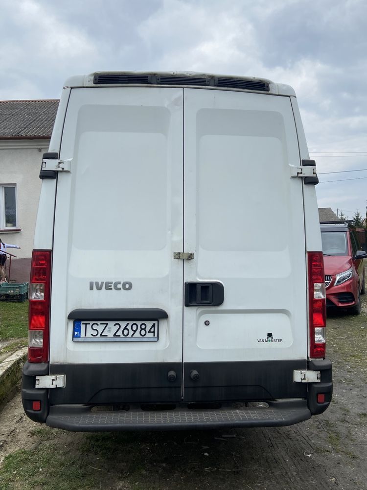 Bus dostawczy Iveco Daily 2.3 D 115KM