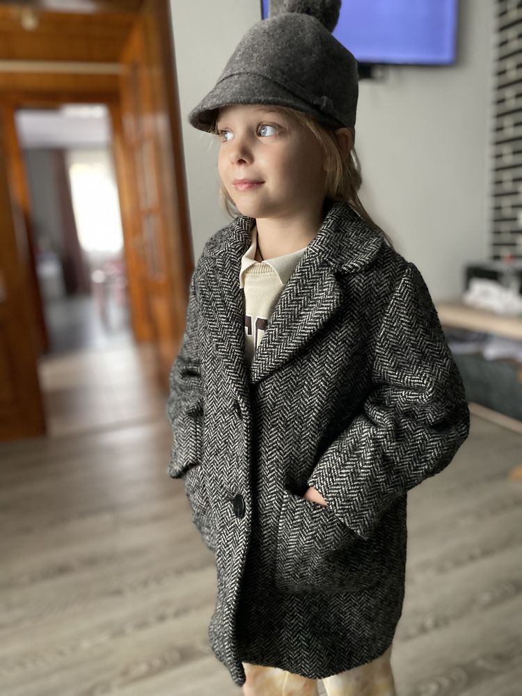 Стильне тепле пальто zara