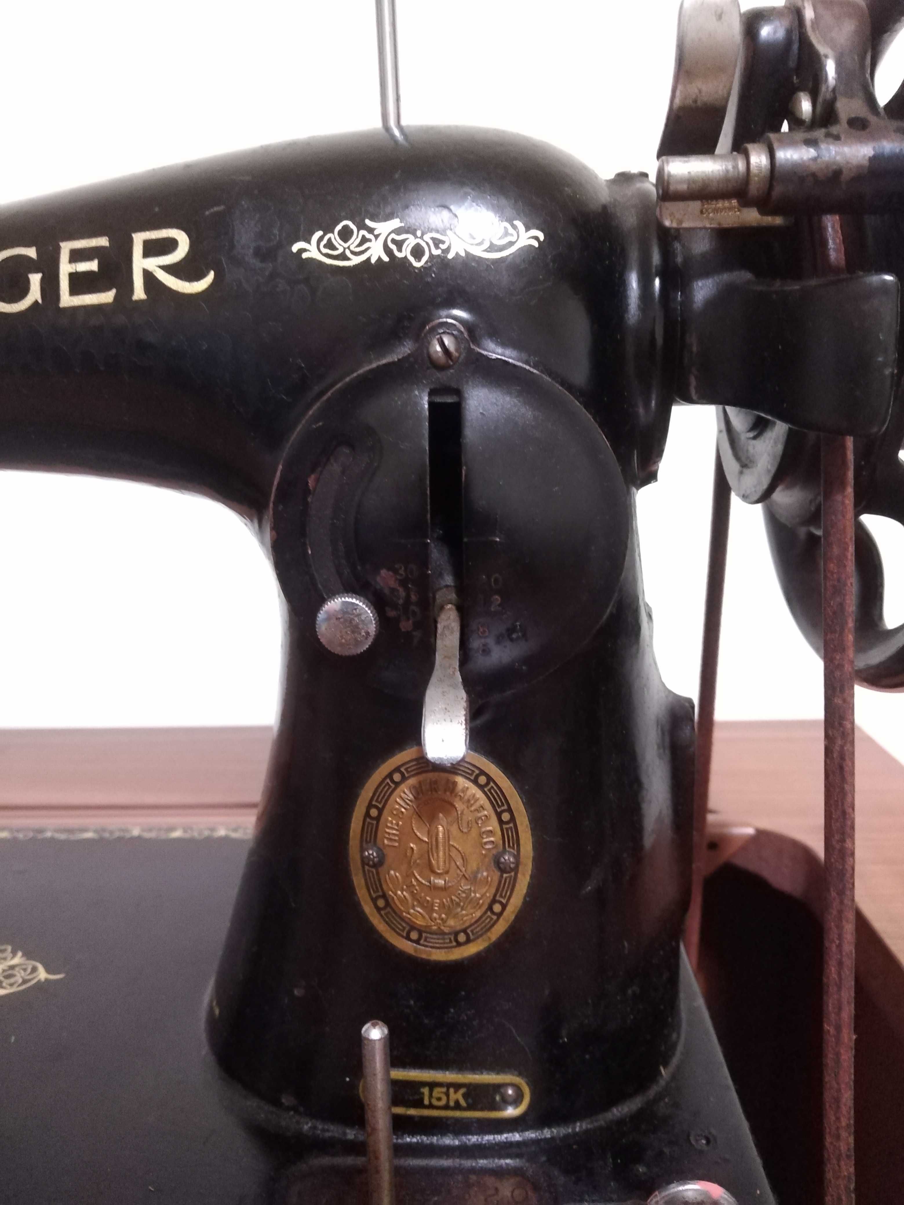 Maquina de costura singer com móvel