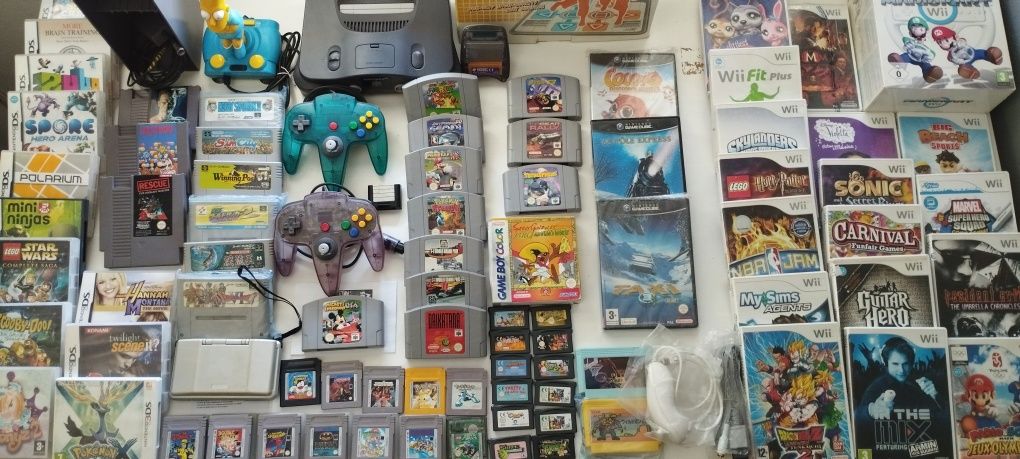 Nintendo Nes , Gameboy , Gamecube , Wii , Pokémon , Famicom , Snes etc