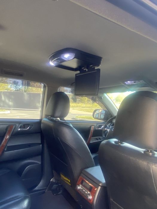 Продам Toyota Highlander
