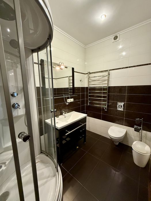 Продаж будинку Чайки/302м2/газ/цоколь/сауна/Борщагівка/5 км від Києва