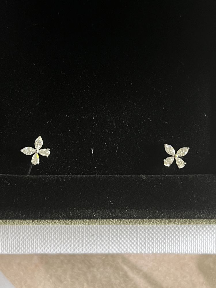 Серьги пуссеты Butterfly в стиле Graff