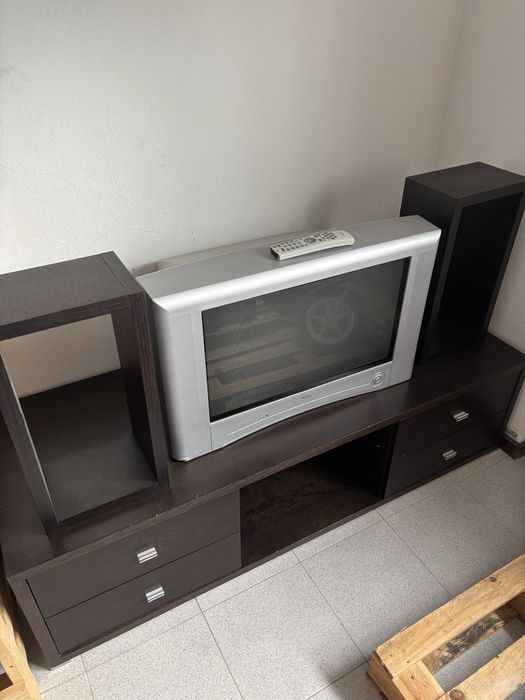 Aparador / TV / Prateleiras