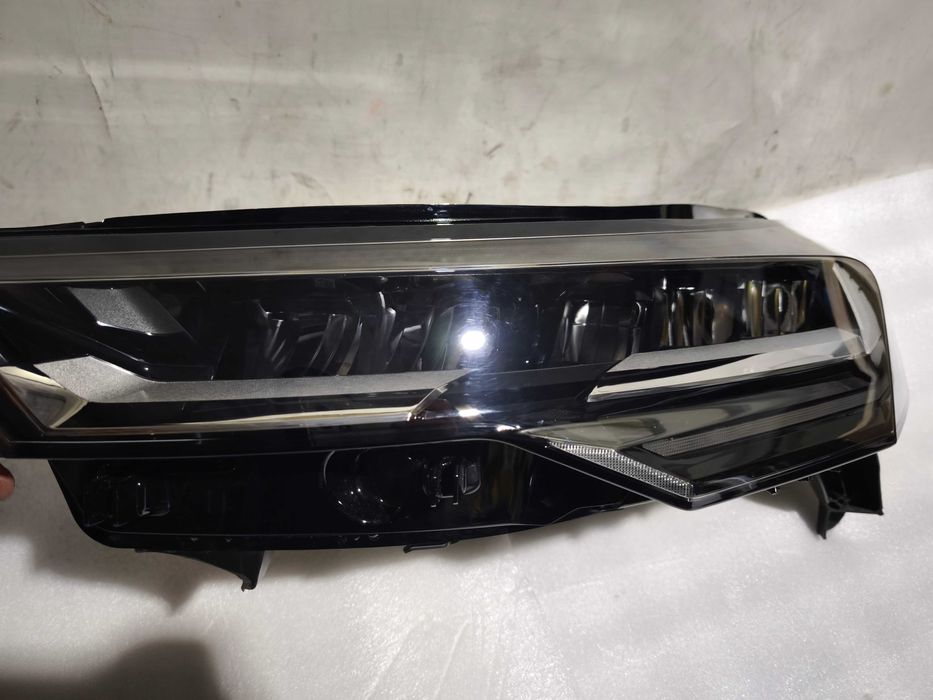 Lampa lewy przód Lewa Led Pure Vision Renault Captur Full Hybrid 24-