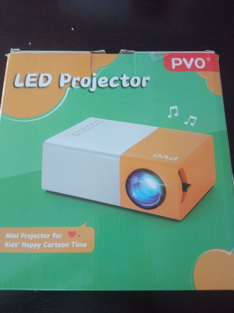 PVO projektor LED