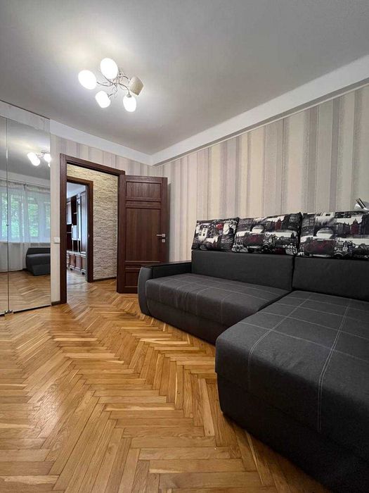 Сдам 2к,Шевченківський р-н,Нивки,Стеценко 9(Інтернаціональна площа)