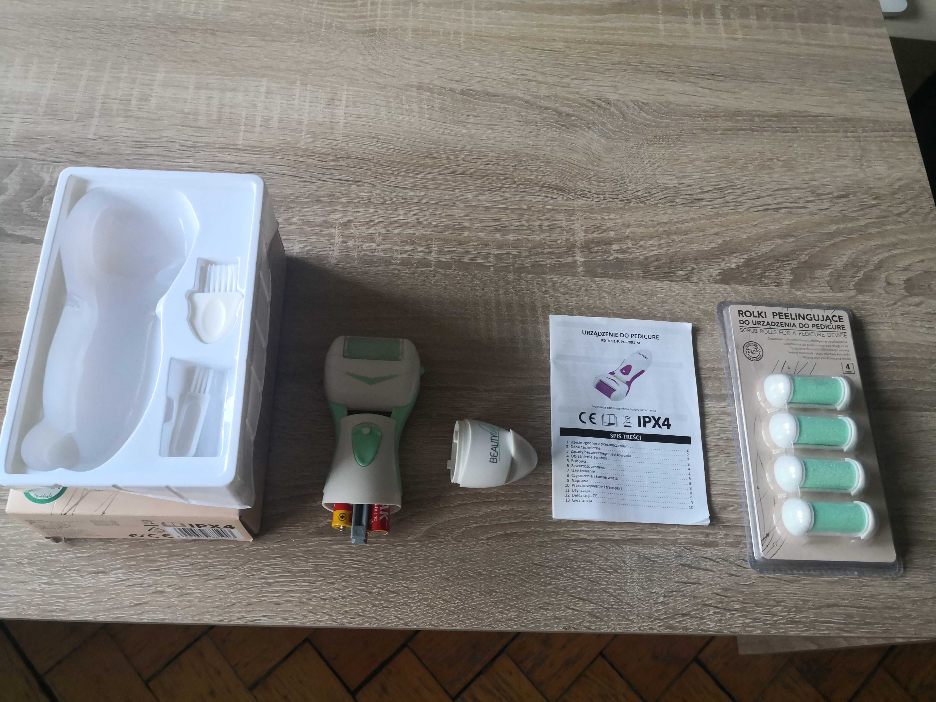 Urządzenie do pedicure + 4 zapasowe rolki NOWE