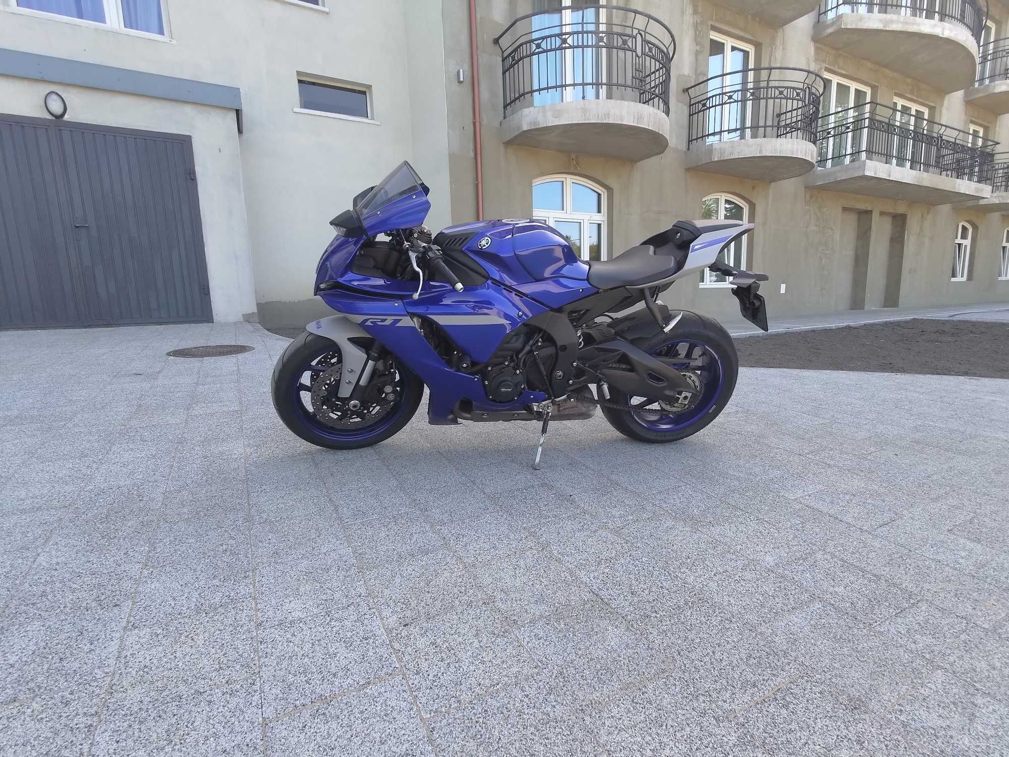 Yamaha R1 2021 rok, przebieg 6800km