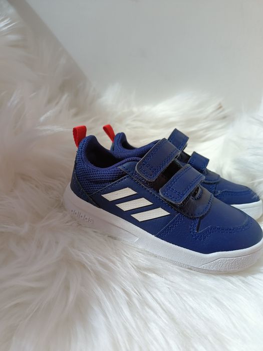 Кросівки Adidas 22 для хлопчика