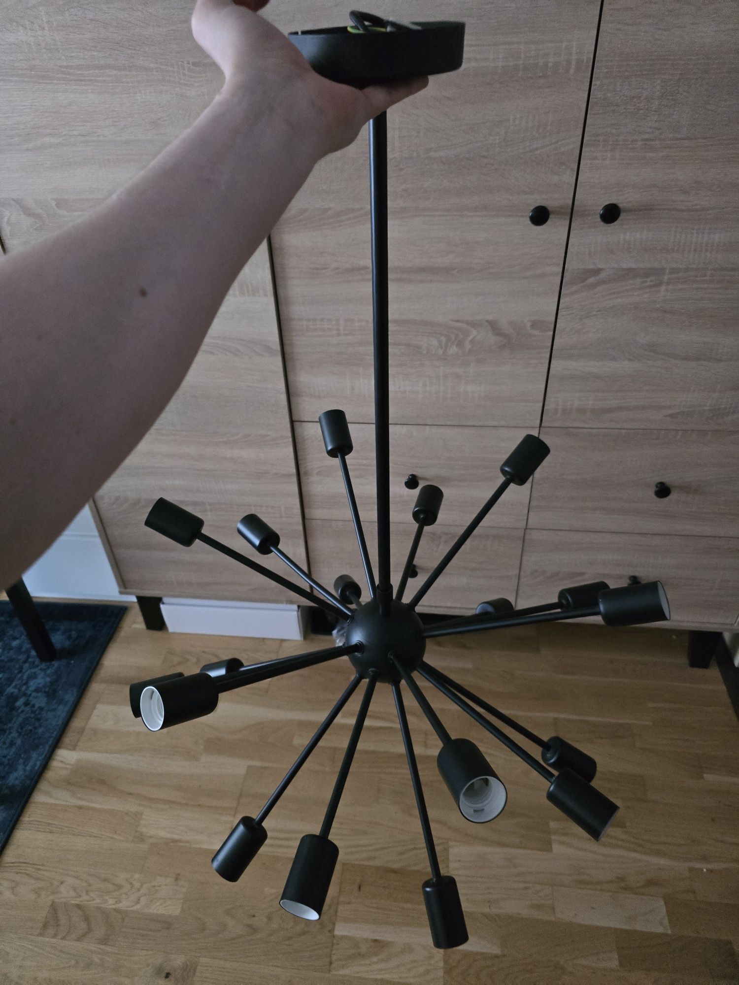 Lampa Loft Czarna 18 punktów.