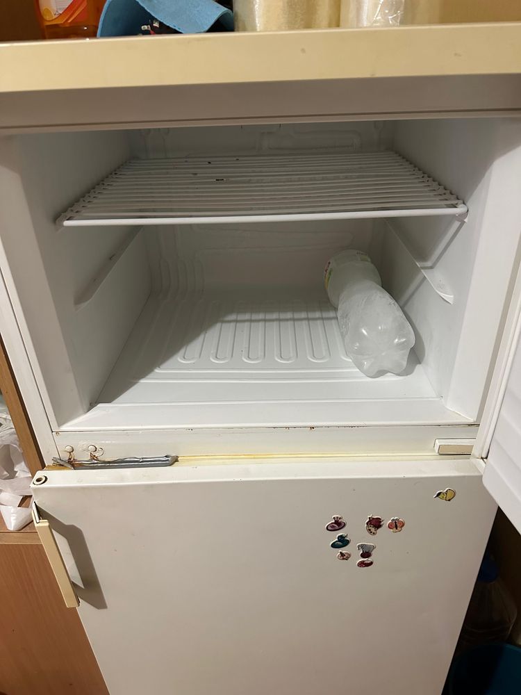 Холодильник 2камерный
