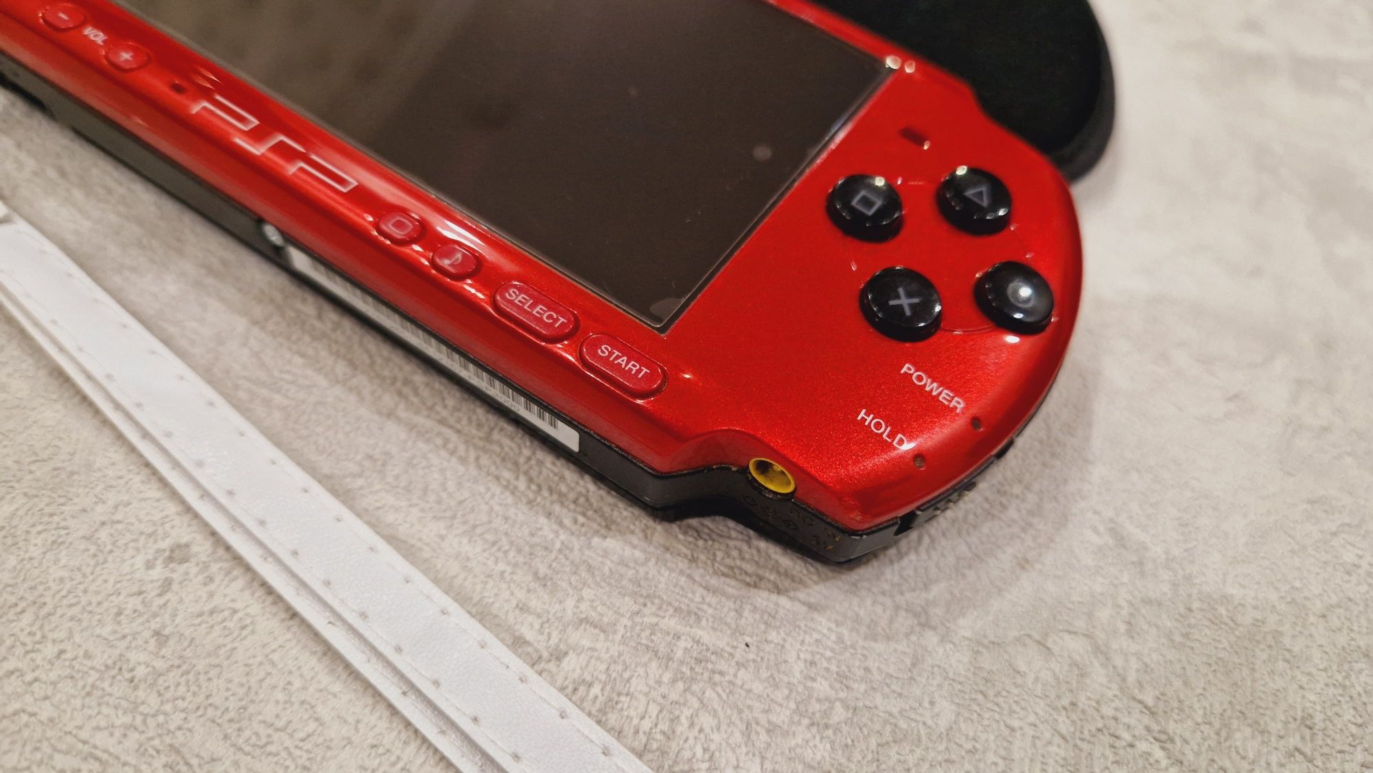 Sony PSP-3000 64гиг с играми 135шт+ чехол