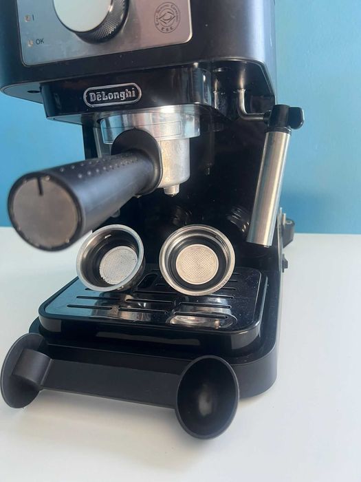 Maquina de Café Manual DELONGHI Stilosa EC260.BK ( 15 bar - preto )