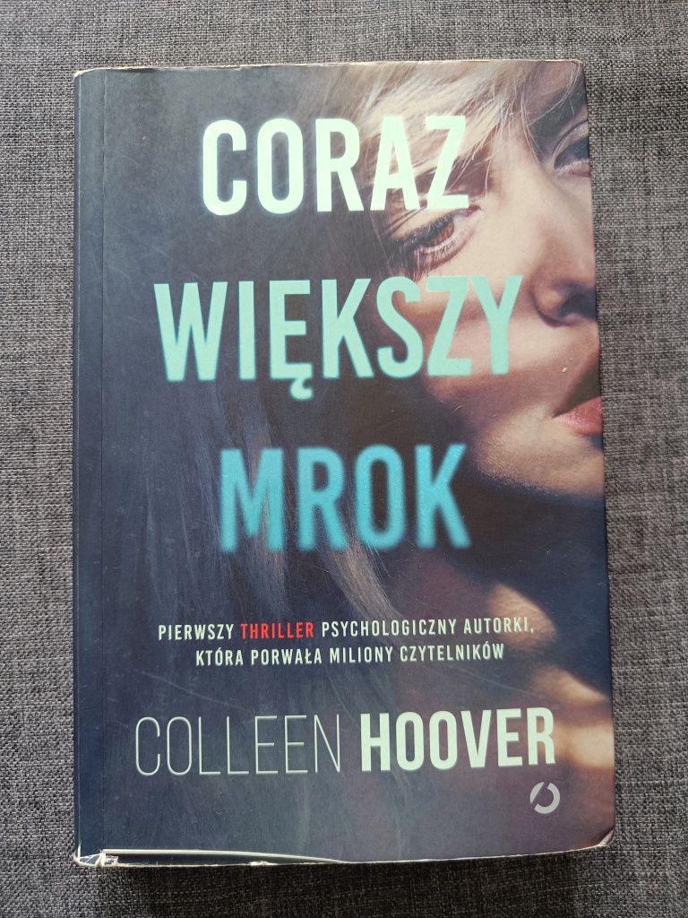 Książka Colleen Hoover Coraz większy mrok