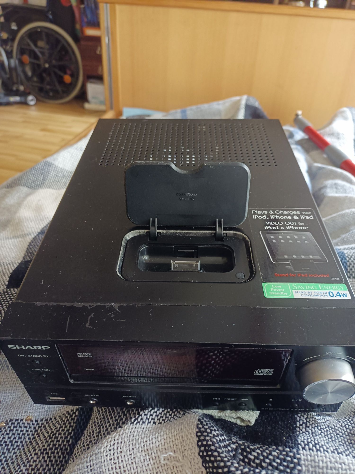 Wieża stereo Sharp XL-HF151