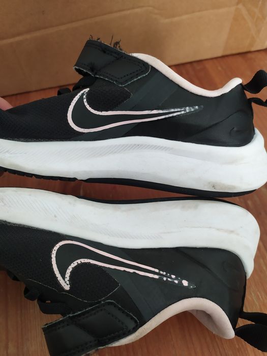 Nike czarne buty sportowe 33.5 Starrunner do biegania