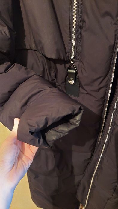 Длинный чёрный Пуховик BTN BUTTON
 С натуральным мехом