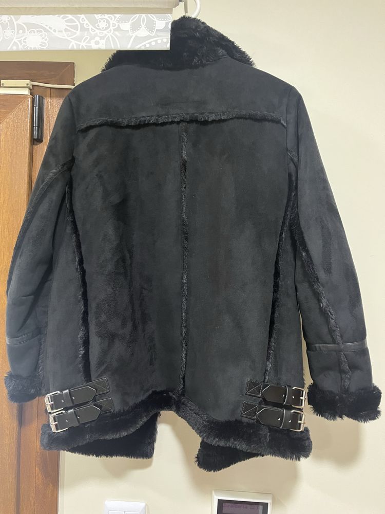 Casaco pelo preto