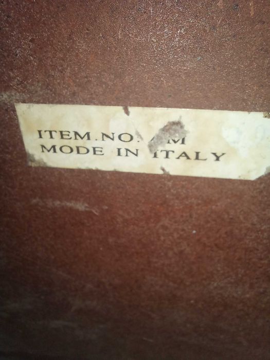 Статуэтка схватка орла с тигром. Италия.