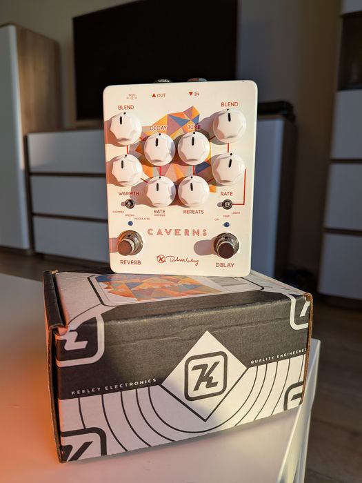Keeley Caverns v2 delay reverb