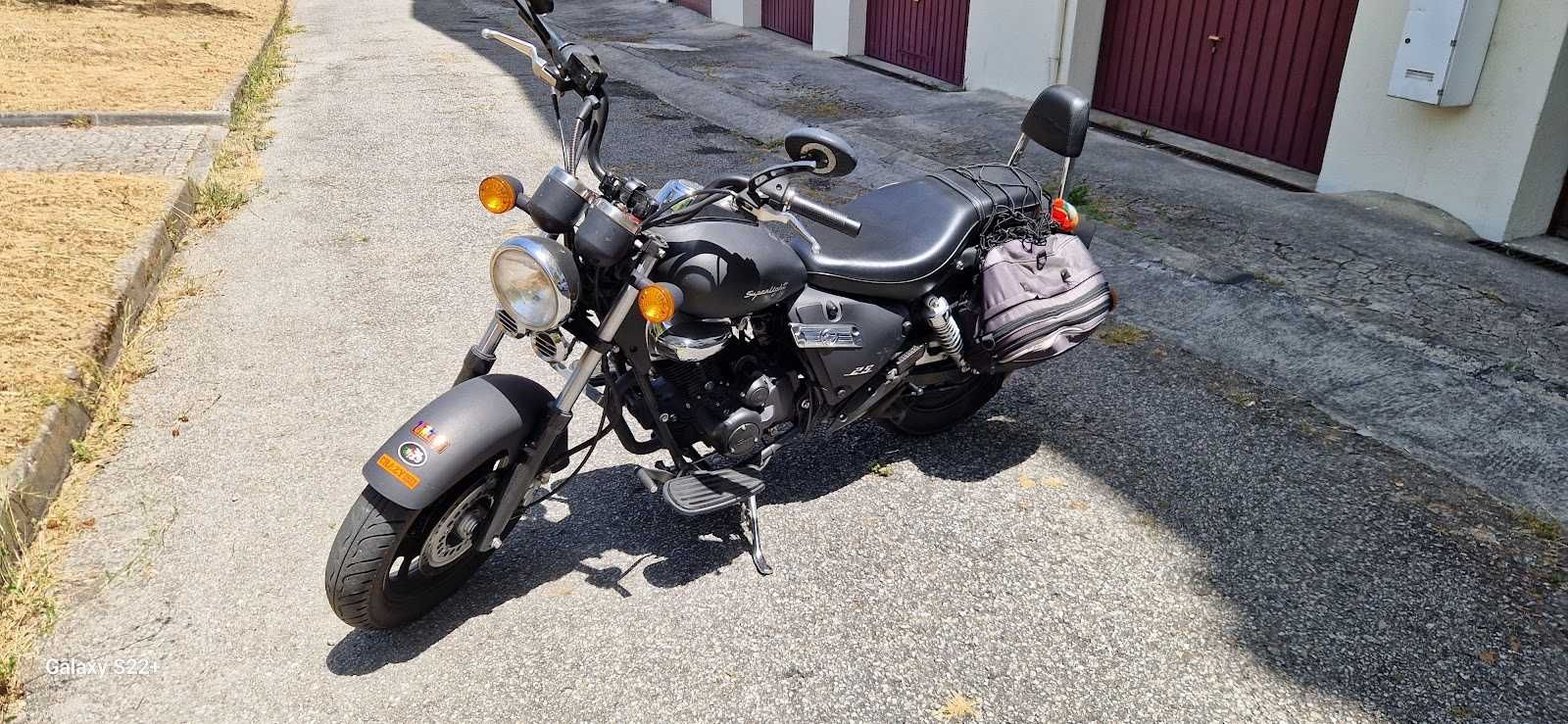 Vendo keeway superlight 125 ed
