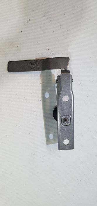 Rygiel maski blokada mercedes sprinter w906 nowy oryginalny