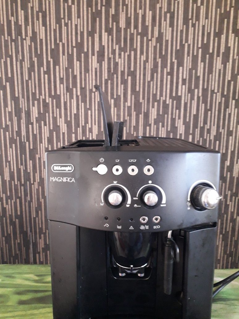 Продам каво машину MAGNIFICA,Delonghi.