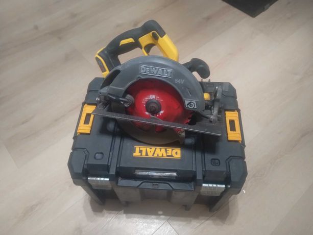 DeWALT DCS575 54V XR FLEXVOLT pilarka tarczowa