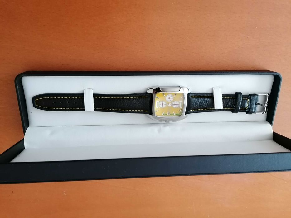 Relógio de Louis Valon nunca usado