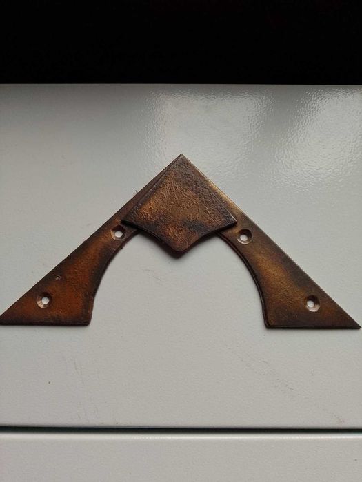 Меблева фурнітура-кутник декоративний лофт