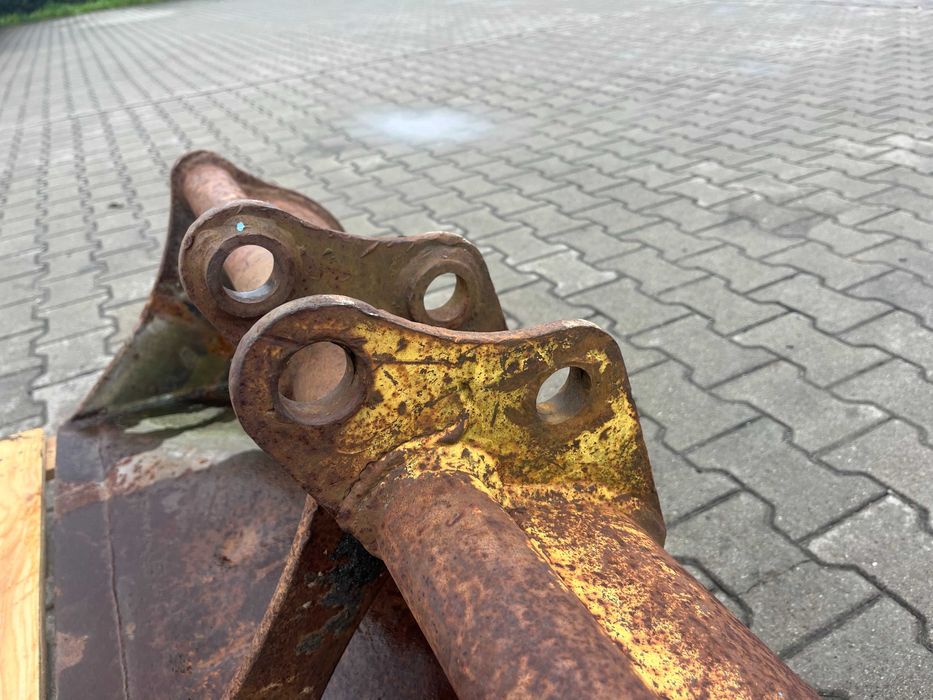 Łyżka skarpowa minikoparki szerokość 120cm, sworzeń fi 32mm skarpówka