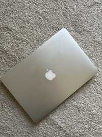 Macbook Pro 13” 8gb ram 128gb