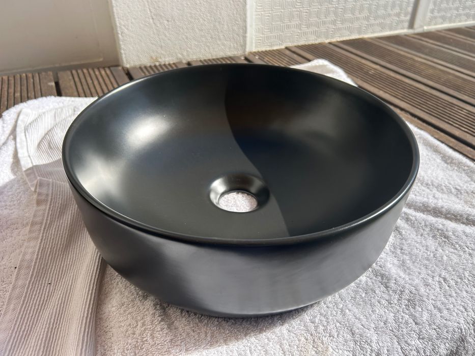 Lavatório Pousar WC Preto 35 cm