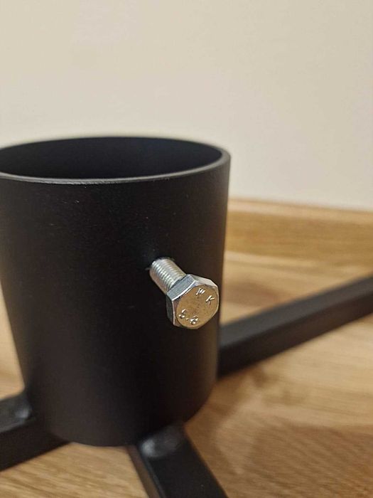 Stojak Na Pod Choinkę Choinkowy Metalowy Czarny Okrągły Loft Loftowy